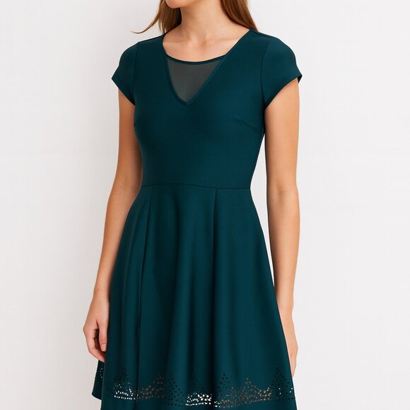 Sequin Hearts Fit & Flare Dress Dark Green Size Jr 3 EUC - Picture 1 of 9